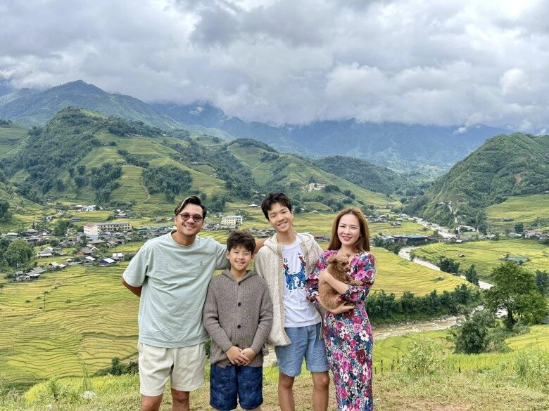 Sao việt 24h vân hugo vô tình để lộ hình ảnh hoàng thùy linh ôm sát rạt đen vâu khiến mạng xã hội dậy sóng - 14