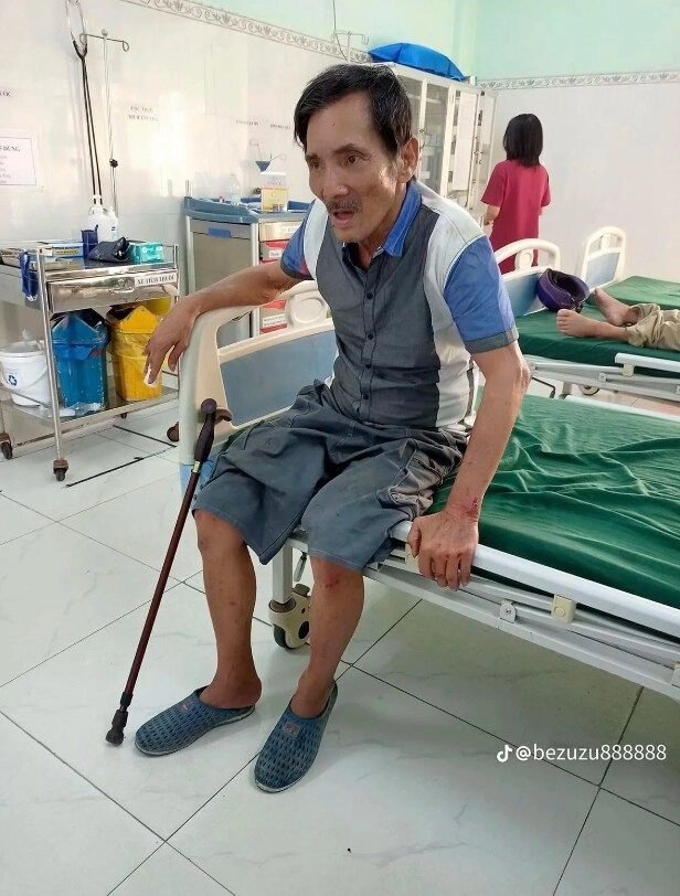 Sao việt 24h xuân hinh quần ống thấp ống cao dọn dẹp biệt phủ 5000m2 sau bão yagi mất 2 ngày vất vả mới xong - 13