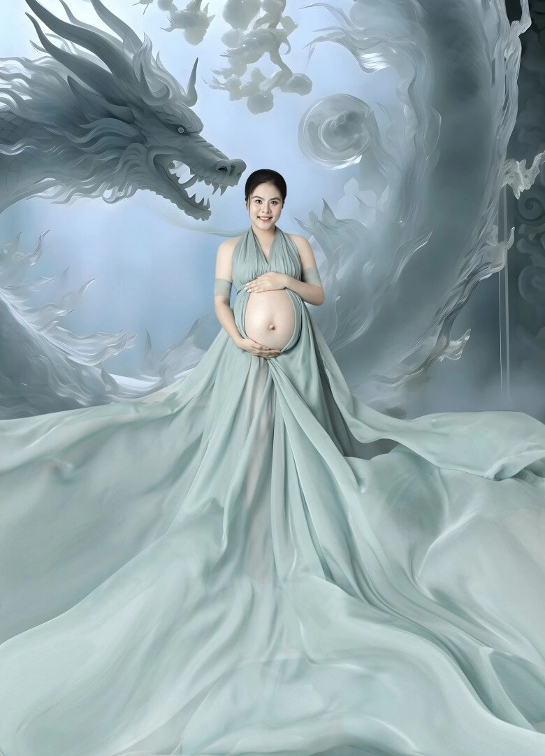 Sao việt chụp ảnh bầu cùng con vân trang vật lộn với 3 con gái quý tử nhà chi bảo diễn sâu chuẩn con nhà nòi - 1