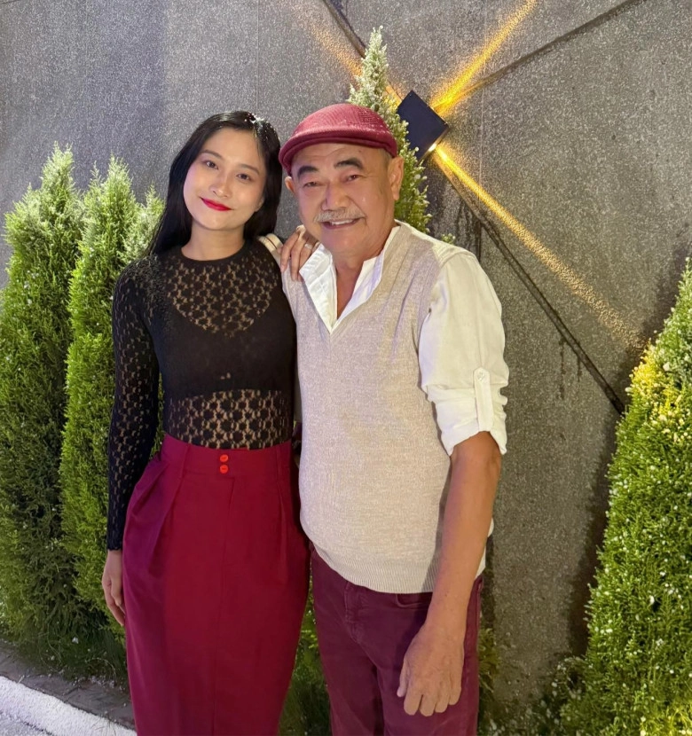 Sao việt công khai có người yêu năm qua nsnd việt anh yêu quản lý kém 36 tuổi diệp lâm anh giấu nhẹm bạn trai - 7