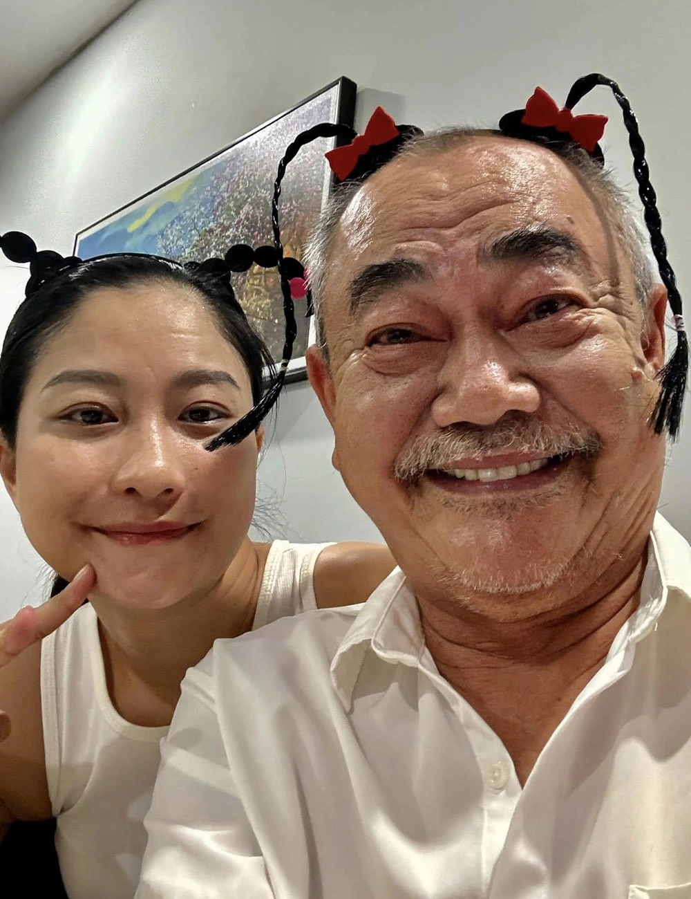 Sao việt công khai có người yêu năm qua nsnd việt anh yêu quản lý kém 36 tuổi diệp lâm anh giấu nhẹm bạn trai - 8