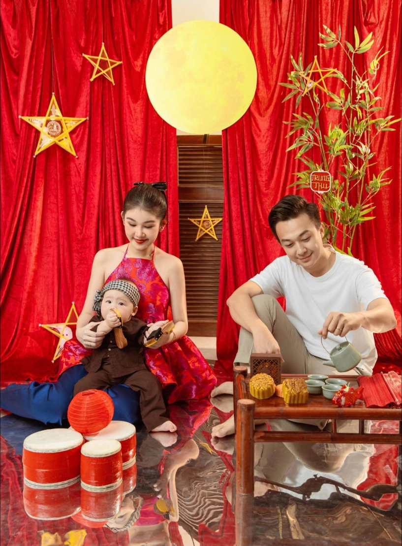 Sao việt đón trung thu vân trang sắp sinh con thứ 4 nên bù đắp cho 3 ái nữ trong biệt thự tiền tỷ - 12