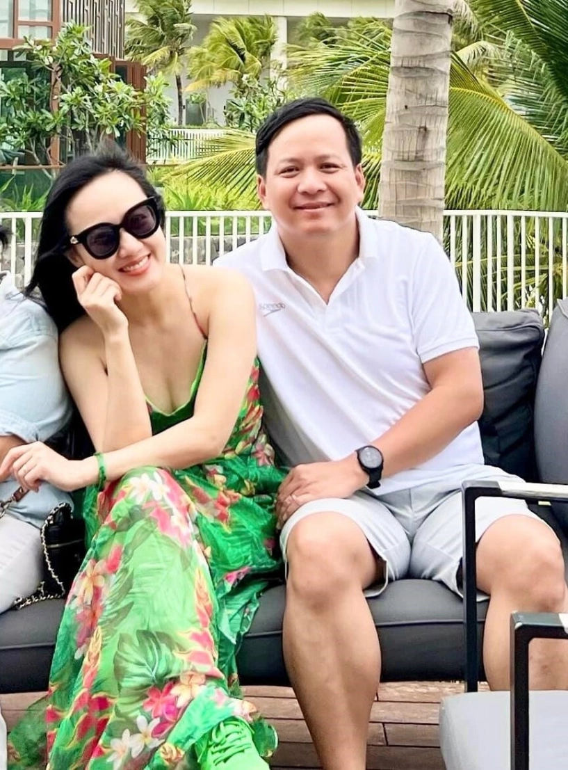 Sao việt làm dâu quân nhân phương oanh có bố chồng là đại tá ông xã btv hoài anh xuất thân nhà lính - 8