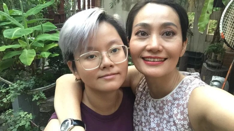 Sao việt nuôi con bị bệnh hạnh thúy 18 năm cùng ái nữ tìm thính lực quốc tuấn lo cho bôm cái nghề - 3