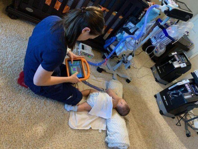 Sao việt nuôi con bị bệnh hạnh thúy 18 năm cùng ái nữ tìm thính lực quốc tuấn lo cho bôm cái nghề - 10