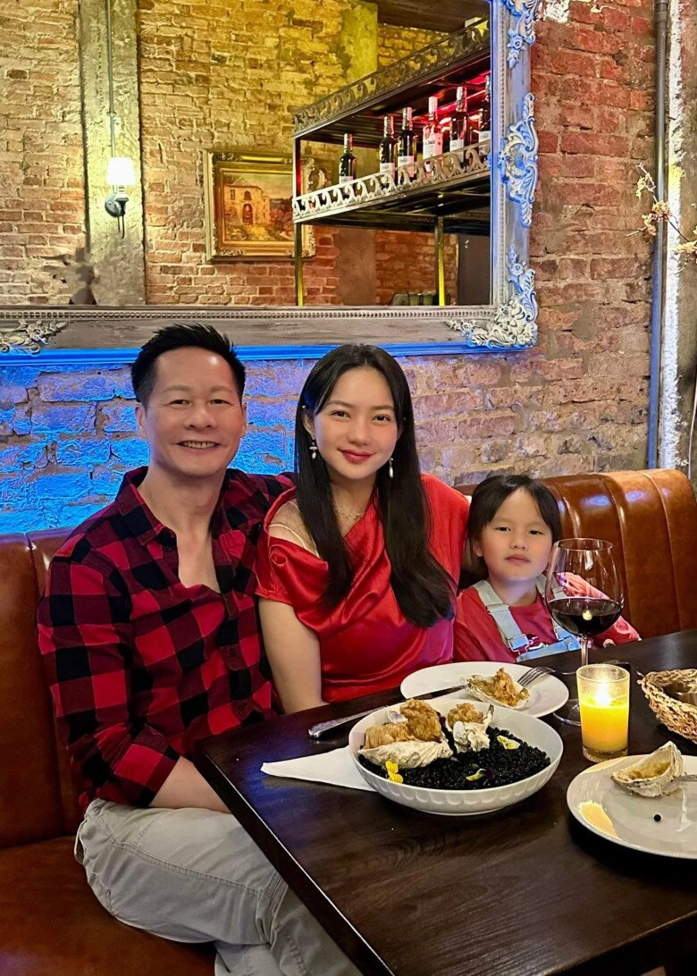Sao việt thưởng tết cho nhân viên việt hương tặng xe 700 triệu đồng nhật kim anh lì xì vàng miếng - 12