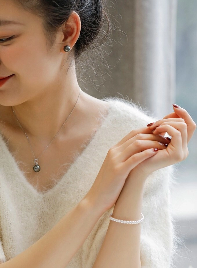 Sau 30 tuổi muốn trông thanh lịch chị em phải nhớ 3 điều tóc không dài mặt không dày quần áo không sặc sỡ - 13