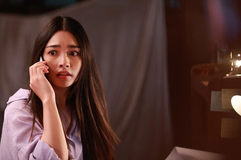 Sau đêm cuối mặn nồng với sếp để quay về bên chồng tôi nghẹn ngào khi thấy điện thoại sáng lên - 2