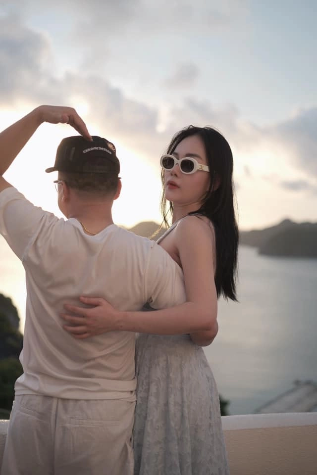 Shark bình ngắm vợ bằng ánh mắt si mê như truyện ngôn tình phương oanh bật cười trước màn thả tim tình cảm của chồng - 2