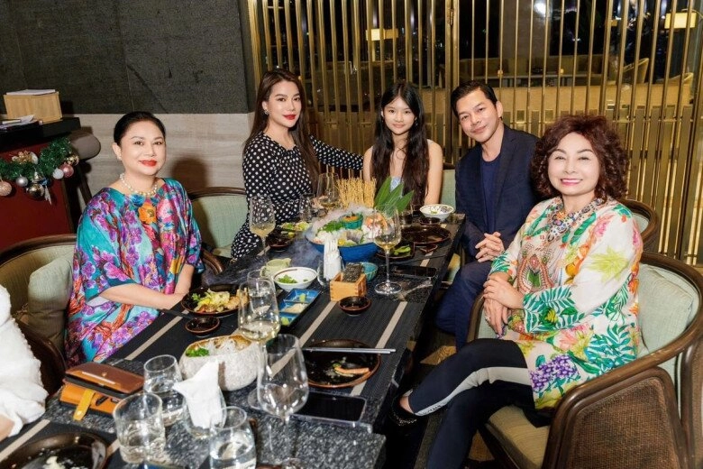 Sinh nhật 16 tuổi của con sao ái nữ trương ngọc ánh từ chối làm hoành tráng quyền linh gây tranh cãi vì hôn má con - 5