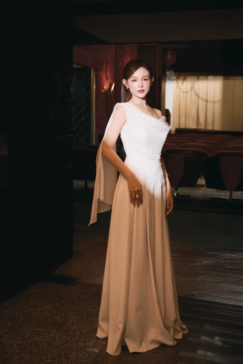 Soi nhan sắc của phú bà huyền baby 10 năm trước - 8