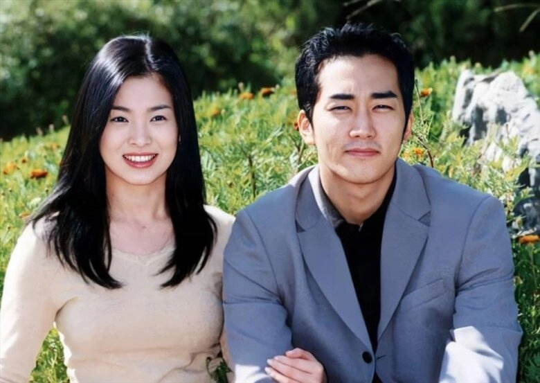 Song hye kyo phản ứng phũ phàng khi tình cũ lưu diệc phi gọi thân mật bị nghi đá xéo chồng cũ vì nhắc quá khứ - 4