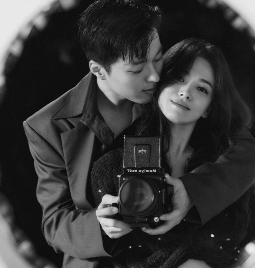 Song hye kyo sau 5 năm ly hôn lại vướng nghi vấn yêu đàn em bị soi dấu vết hẹn hò lee min ho - 1