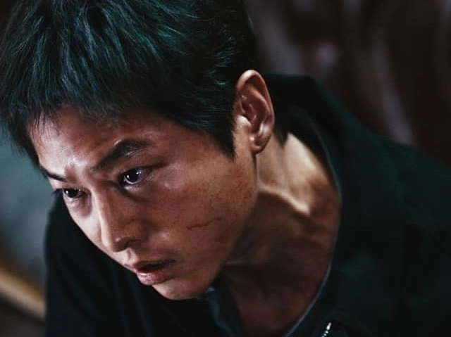 Song joong ki khóc vì phim không ai xem - 6