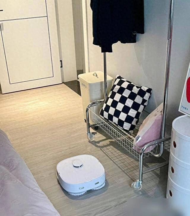 Tại sao nhiều người có cho tiền cũng không mua robot hút bụi hóa ra vì loạt lý do này - 5