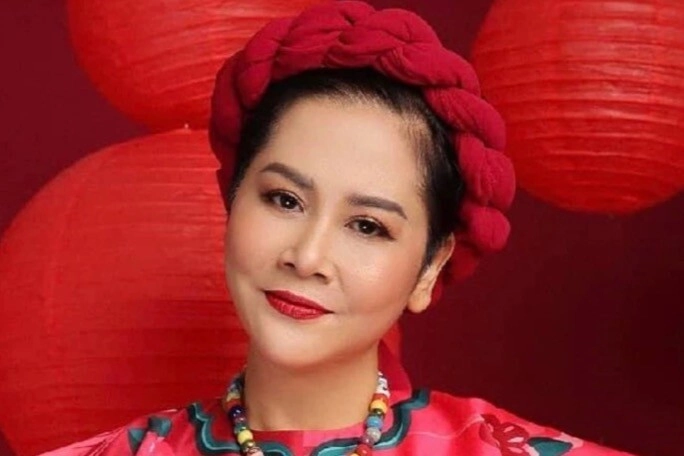 táo bà sống cô quạnh ở tuổi u70 không sinh con từng vừa đi vừa khóc trong đêm giao thừa - 1