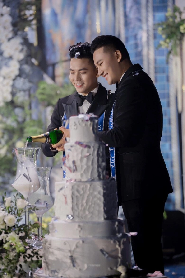Thanh đoàn - hà trí quang du lịch sang chảnh sau 3 đám cưới đi đâu cũng chăm nhau đến từng chân tơ kẽ tóc - 4
