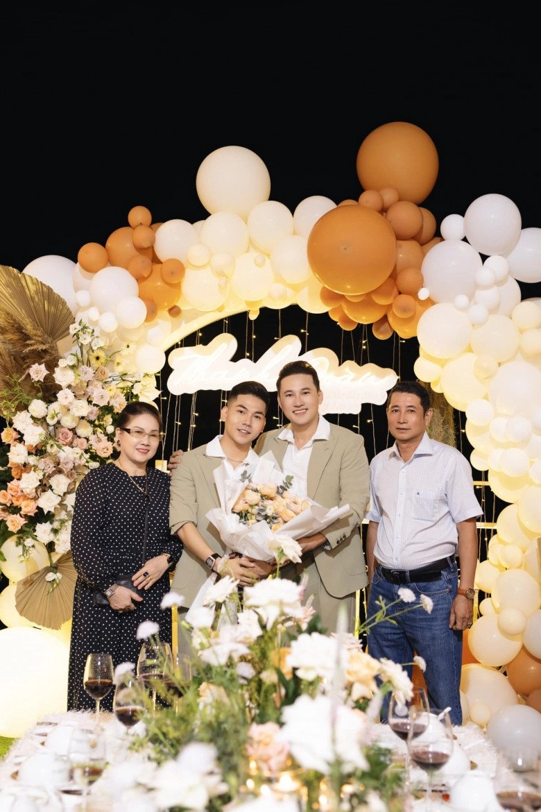 Thanh đoàn - hà trí quang xót lòng khi thấy 2 con nhỏ khóc nức nở quấn ba và cha không rời - 7