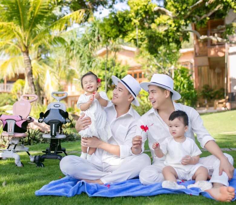 Thanh đoàn và hà trí quang chụp ảnh cưới cùng con ước mơ cho các bé thấy ngày vui của 2 ba sắp thành hiện thực - 5