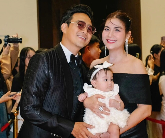 Thanh duy - kha ly gây tranh cãi khi đưa ái nữ 5 tháng tuổi dự sự kiện con khóc nấc vẫn đứng chụp ảnh - 2