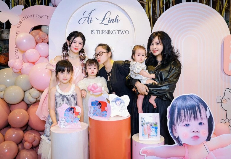 Thanh lam và bức ảnh 2 gia đình ghép làm 1 thương con riêng lẫn cháu của chồng vẫn là người nhà với quốc trung - 2