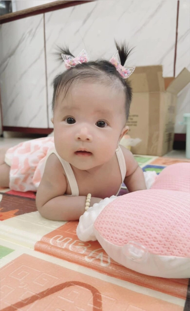 Thanh trúc buồn vì con gái mới 3 tháng tuổi đã nhận bình luận ác ý bảo sao giấu mặt chồng kín bưng - 5
