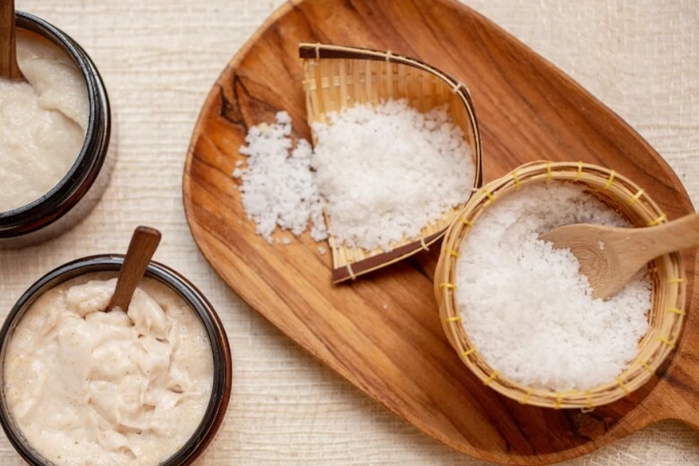 Thêm gia vị rẻ tiền này vào nước gội đầu sau 5 ngày tóc vẫn sạch như mới gội không gàu không gãy rụng - 1