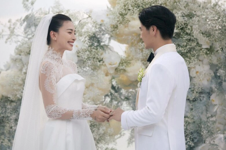 Thiệp cưới như hộp bánh của sao việt hà trí quang in cả hình 3d puka - gin tuấn kiệt đầy tinh tế - 18
