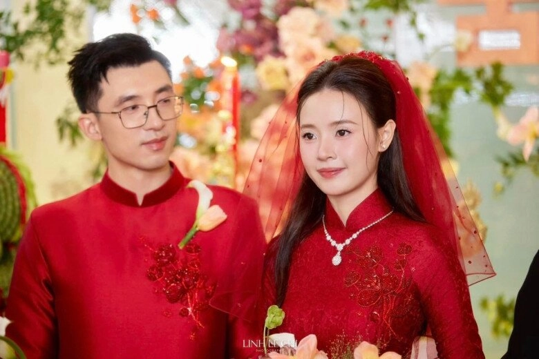 Thiếu gia minh đạt lóng ngóng bắt chước midu cách chụp ảnh có cả bộ sưu tập ánh mắt say đắm vợ - 5