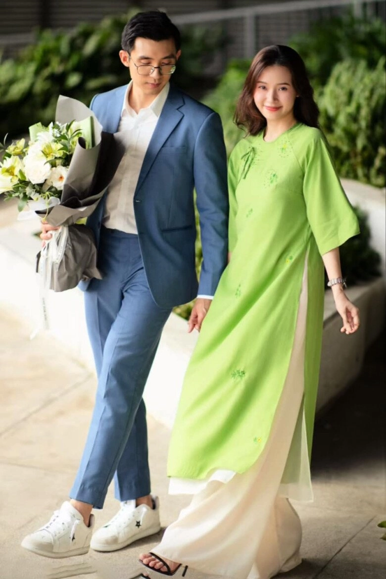 Thiếu gia minh đạt từ ngại ngùng nay lột xác sẵn sàng chạy show với bà xã midu chăm diện đồ hiệu đắt đỏ - 3