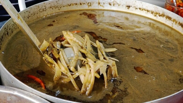 Thứ bốc mùi khiến thực khách chạy mất dép là đặc sản gia lai vừa bịt mũi vừa ăn lại mê không lối thoát - 3