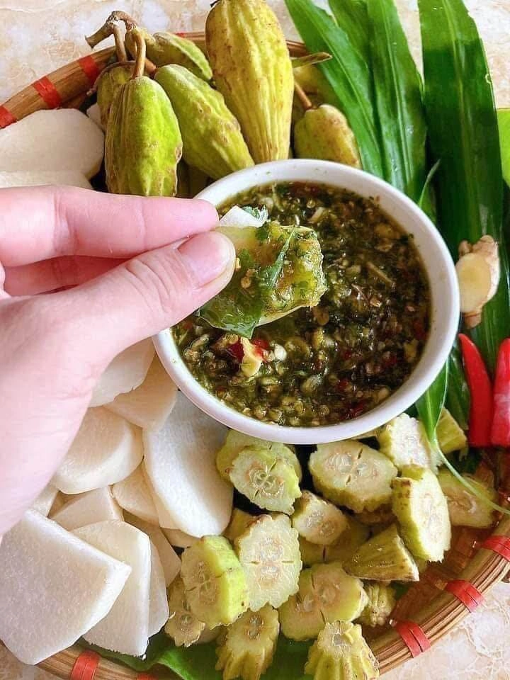 Thứ quả vừa chua vừa chát xưa chỉ vứt đi nay lại được lòng chị em 100000 đồngkg vẫn đua nhau tìm mua - 4
