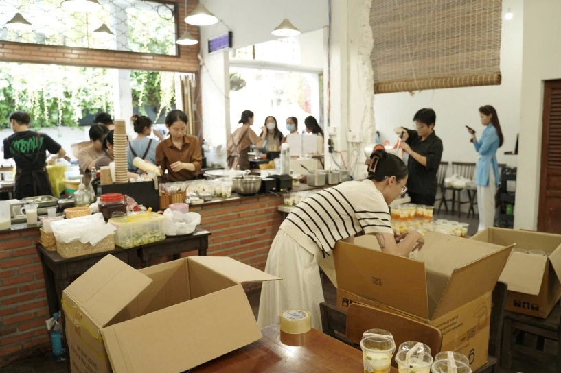 Tiệm xôi bắc chill nhất sài gòn một ngày nhận hơn 250-300 khách - 7