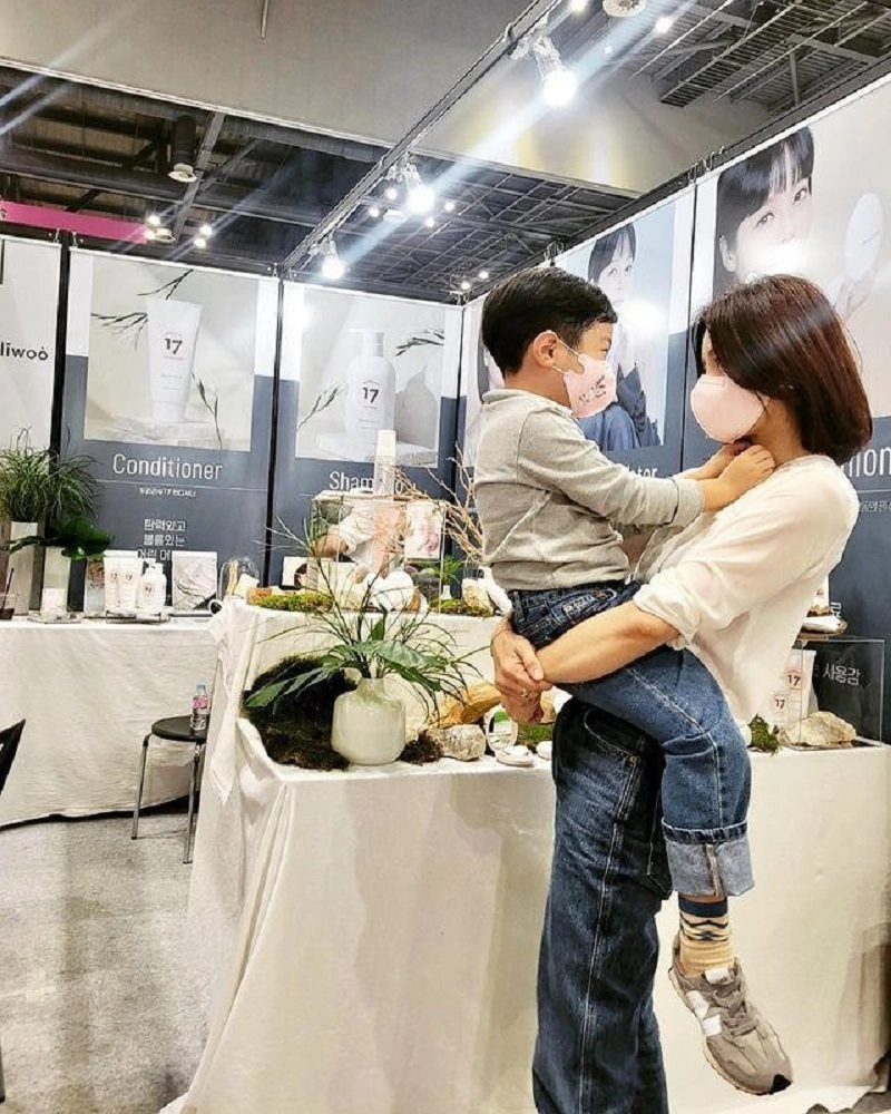 tình đầu quốc dân dọn ra đảo sống sau 2 lần ly hôn chạnh lòng vì câu hỏi của con trai về bố - 2