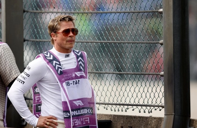 Tòa án thông báo shiloh chính thức bỏ họ brad pitt - 2