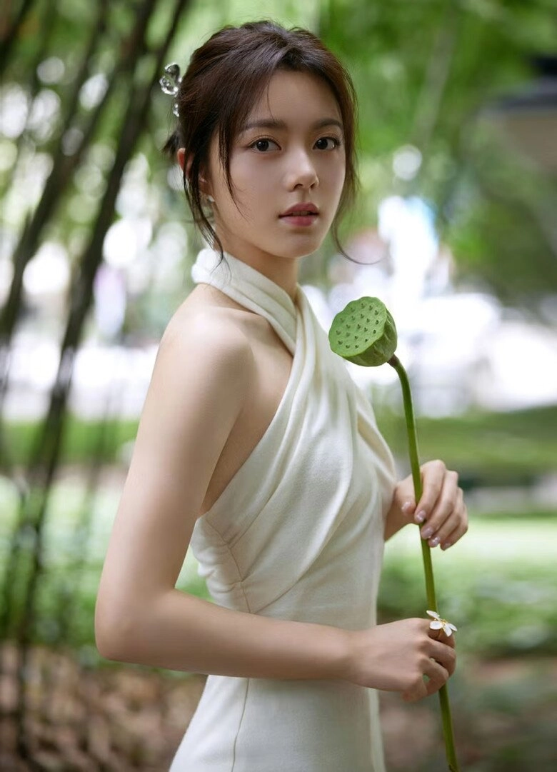 Tóc búi trung hoa là gì mà cả làng mỹ nhân mê mẩn vừa đẹp vừa trẻ trung lại không hề sến - 6