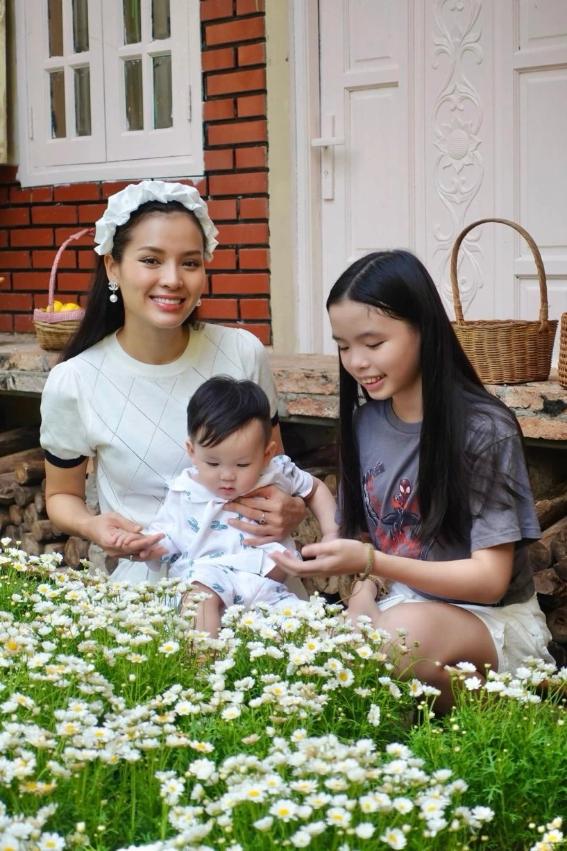 tôi sửng sốt khi biết chồng mới phương trinh jolie gọi mẹ chồng cũ của vợ là mẹ - 9