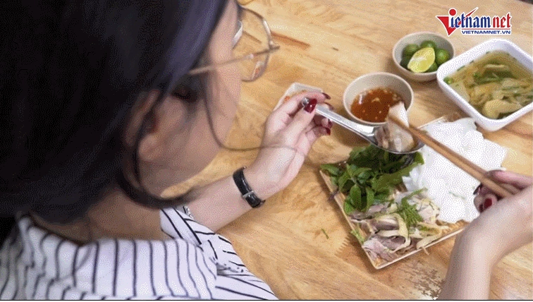 Top 5 quán phở gà ngon ở hà nội giá 160000 đồngbát vẫn hút khách thưởng thức - 3