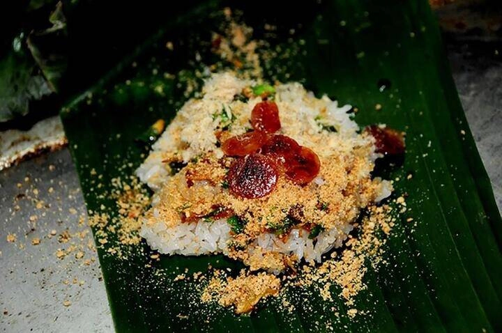 Top 5 quán xôi mặn đông nhất sài gòn khách xếp hàng dài mỗi đêm ở tiệm xôi nhà xác phải đóng cửa sớm vì hết hàng - 3