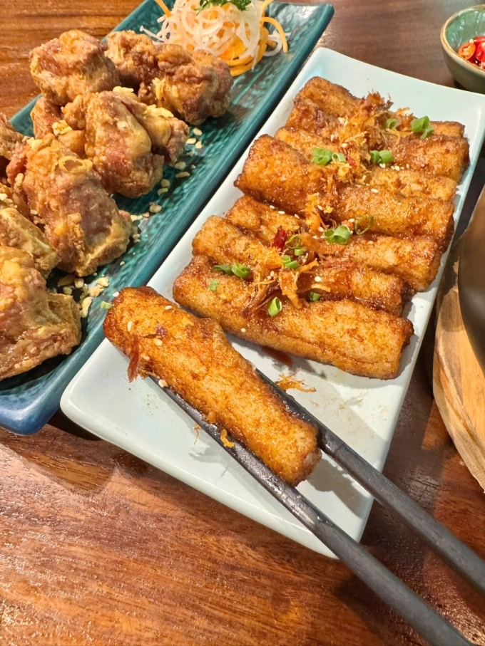 Trấn thành mời bố mẹ món người hoa cây nhà lá vườn - 6