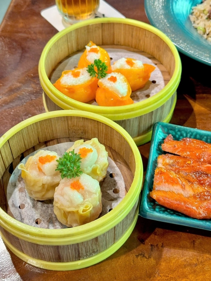 Trấn thành mời bố mẹ món người hoa cây nhà lá vườn - 7