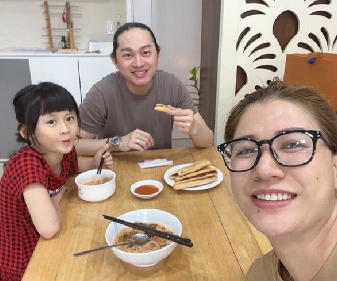 Trang trần sau 1 năm sang mỹ định cư cứ nghĩ ở 3 tháng là có thẻ xanh để về việt nam ăn nhậu - 2