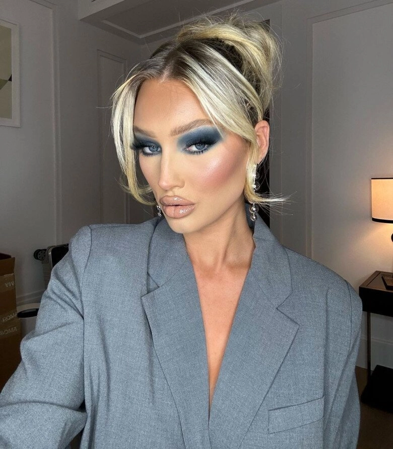 Trào lưu đắp cả tấn kem nền như trét xi măng lên mặt của tiktoker có tạo lớp nền đẹp không tì vết - 3