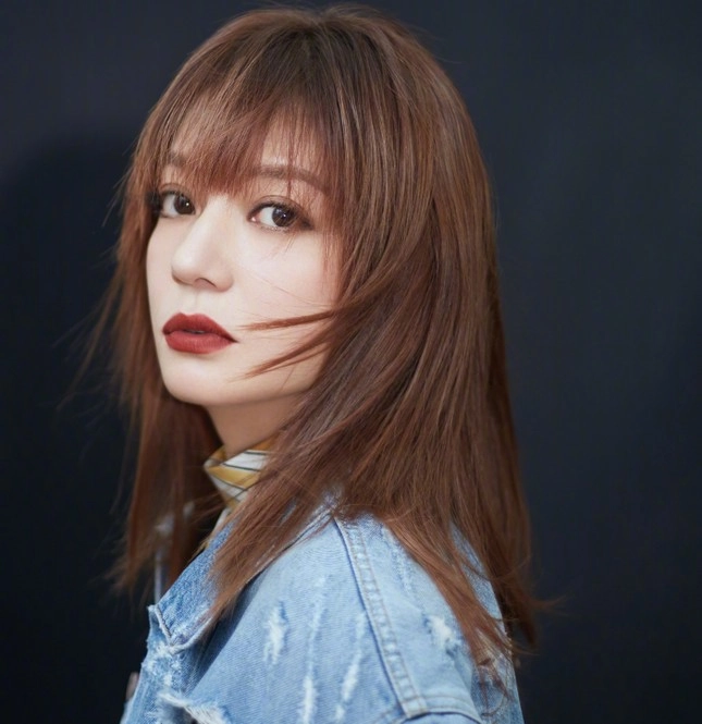 Triệu vy muốn tống chồng cũ vào tù - 2
