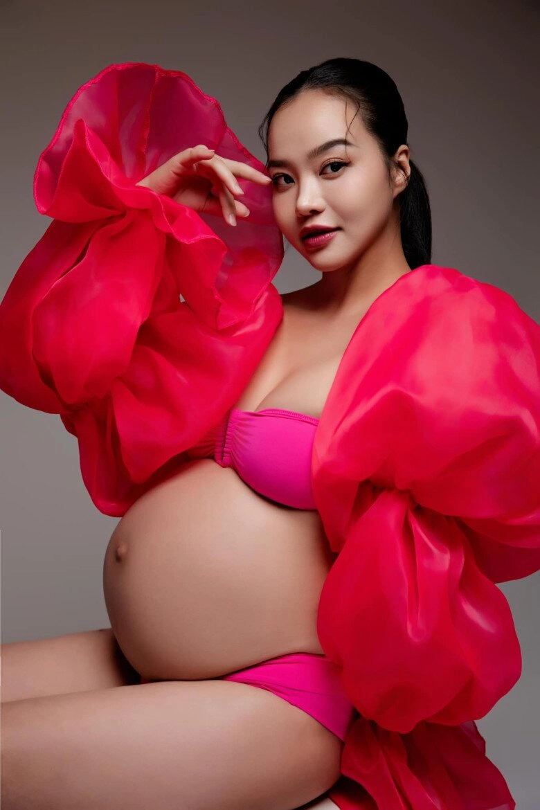 Tronie ngô đón con trai sau 10 tháng cưới vợ hoa hậu khoe diện mạo em bé nhặt hết nét đẹp của bố mẹ - 6