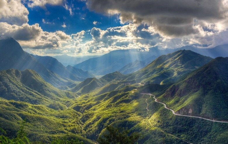 tứ đại đỉnh đèo miền tây bắc đẹp kỳ vĩ như chốn bồng lai tiên cảnh là thách thức của dân phượt - 1