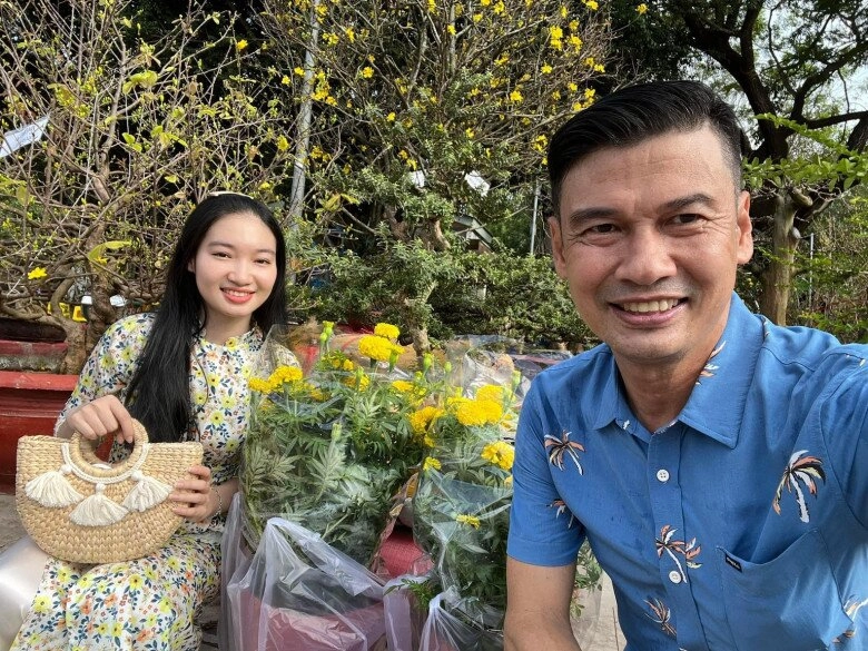 Từng yêu thầm việt hương sao nam gần 50 tuổi mới lấy vợ gen z giờ chỉ ăn mỗi ngày 1 bữa cơm - 4