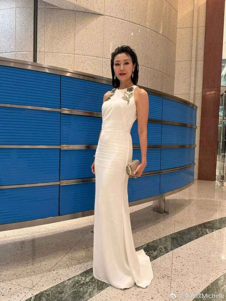 Tuyệt sắc mỹ nhân u60 vẫn đẹp mê mẩn như thiếu nữ ăn 2 quả trứng mỗi ngày uống 3 loại nước rẻ bèo việt nam bán đầy đường - 7