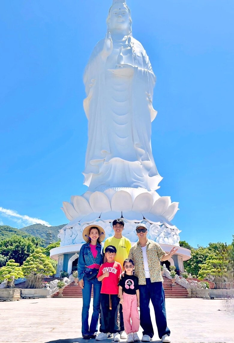 Ưng hoàng phúc bồi hồi tiễn con riêng của vợ đi mỹ định cư hé lộ ngành học của quý tử ở trời tây - 13
