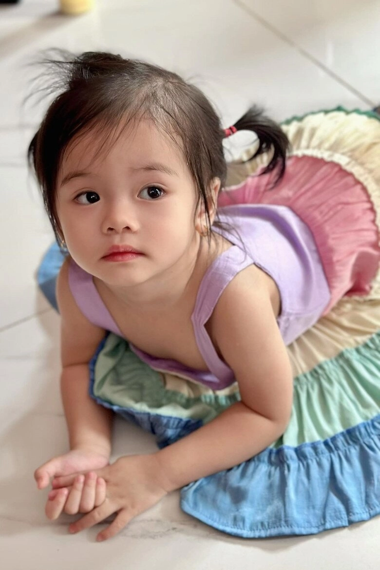 Vân trang nghén mệt trong lần mang bầu thứ 3 con gái lớn muốn đi trốn nếu mẹ đẻ em trai - 8